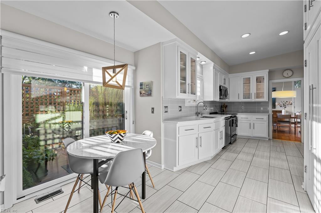 8 Rollingwood Place Newport News VA 23606