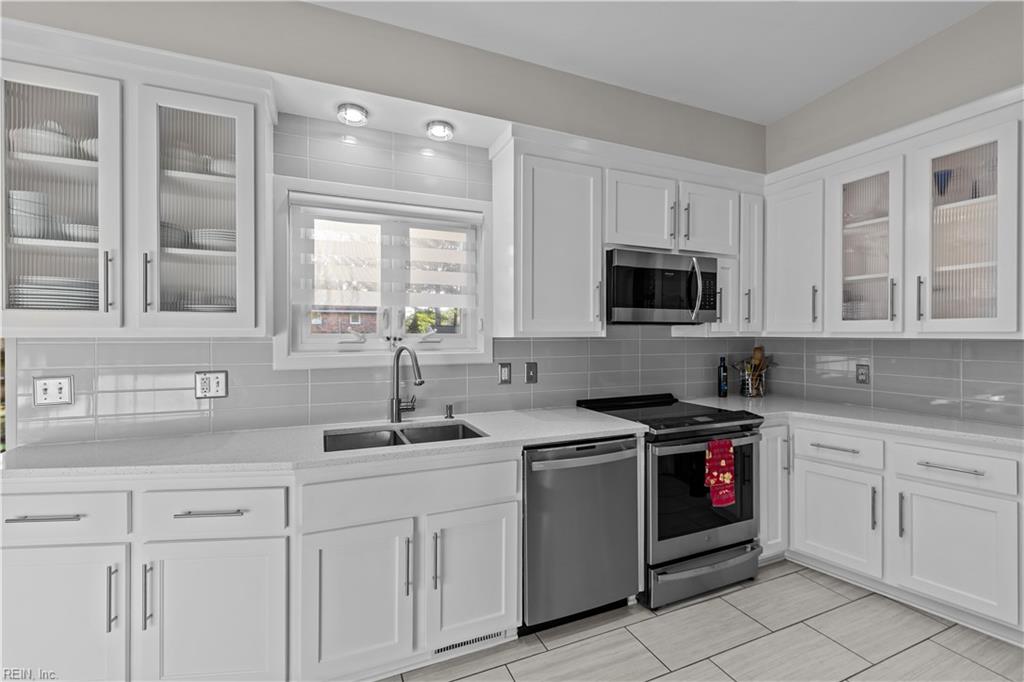 8 Rollingwood Place Newport News VA 23606