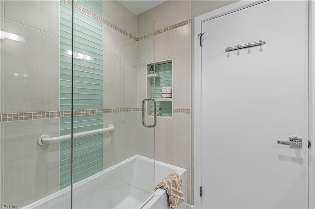 8 Rollingwood Place Newport News VA 23606