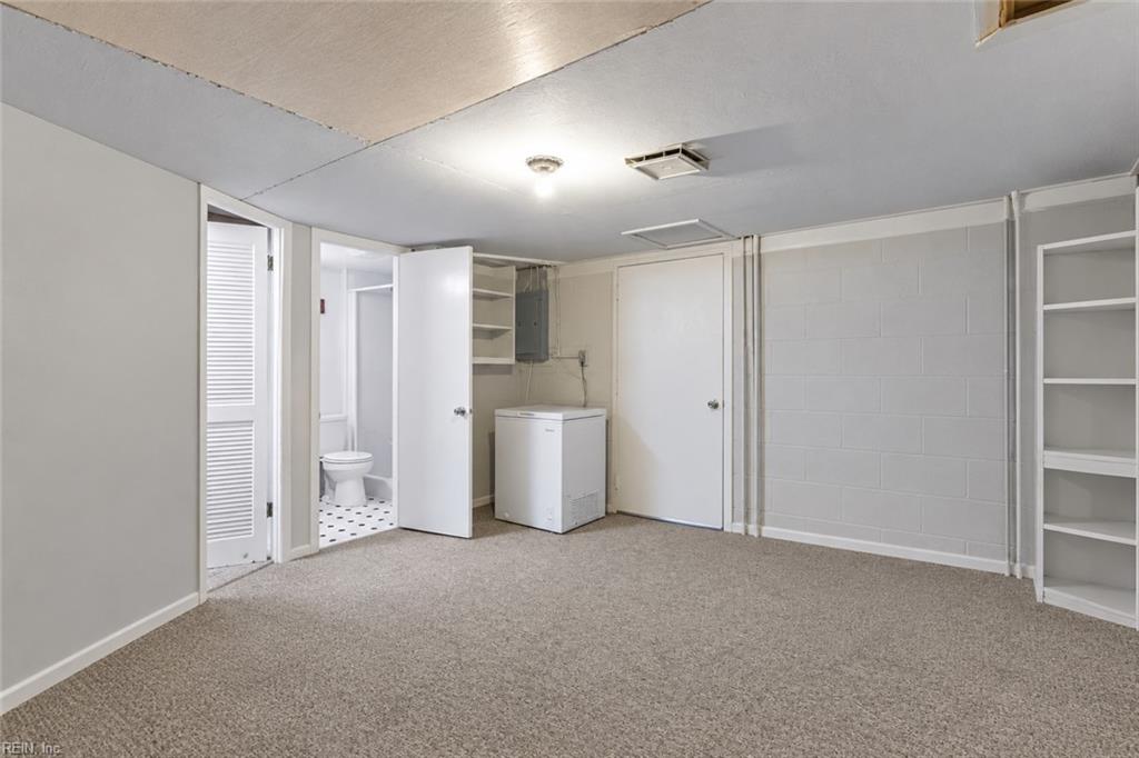 8 Rollingwood Place Newport News VA 23606