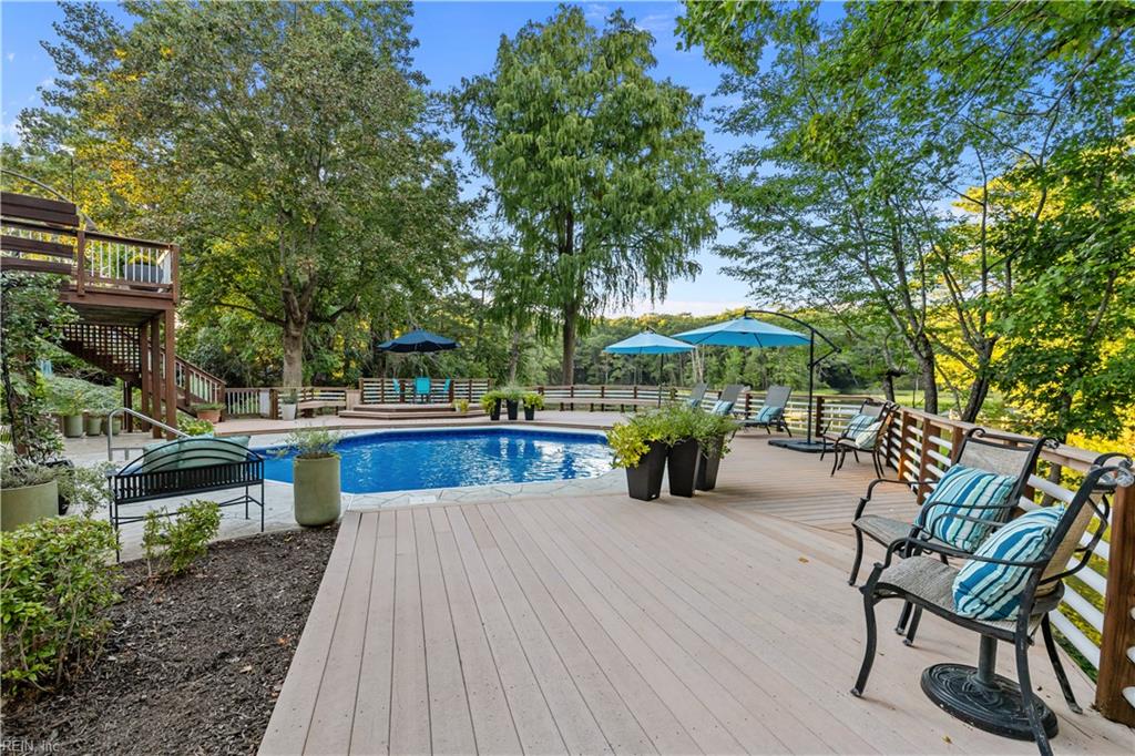 8 Rollingwood Place Newport News VA 23606