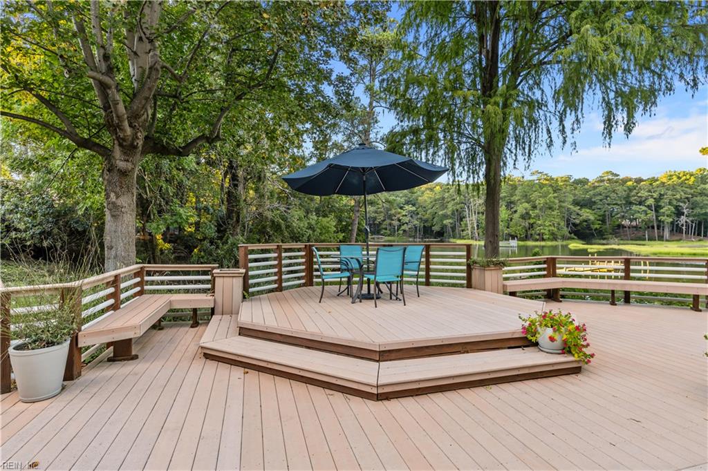 8 Rollingwood Place Newport News VA 23606
