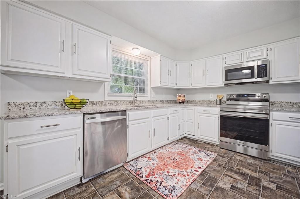 821 Lancaster Lane Newport News VA 23602