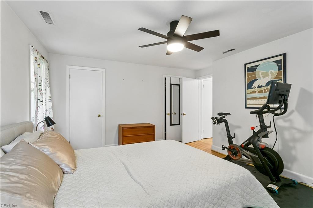 319 Mistletoe Drive Newport News VA 23606