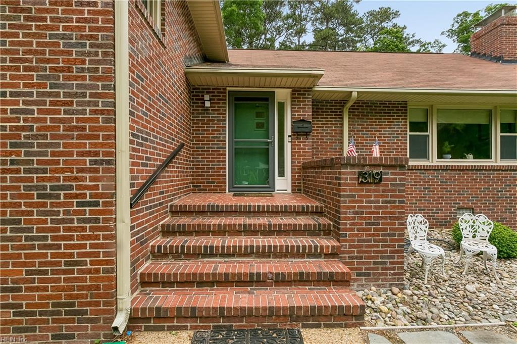 319 Mistletoe Drive Newport News VA 23606