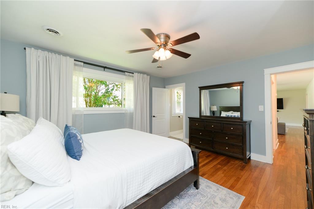 110 Pine Street Yorktown VA 23693