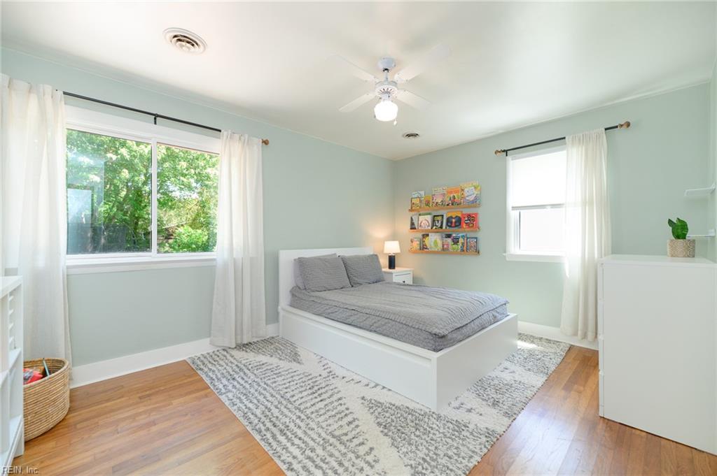 110 Pine Street Yorktown VA 23693