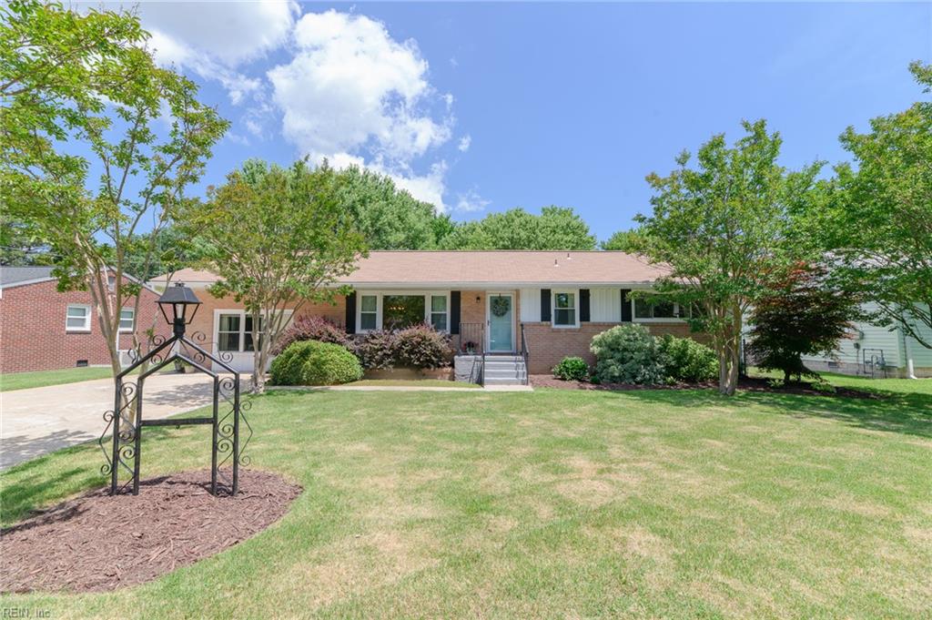 110 Pine Street Yorktown VA 23693