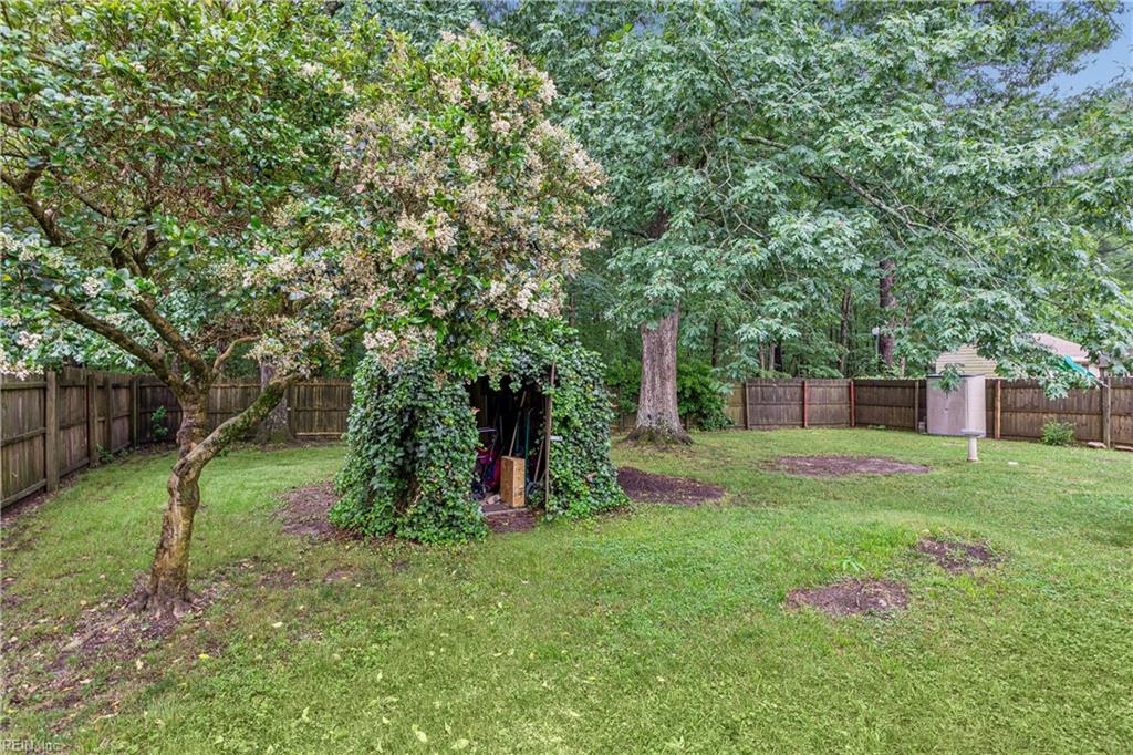 946 Red Oak Circle Newport News VA 23608