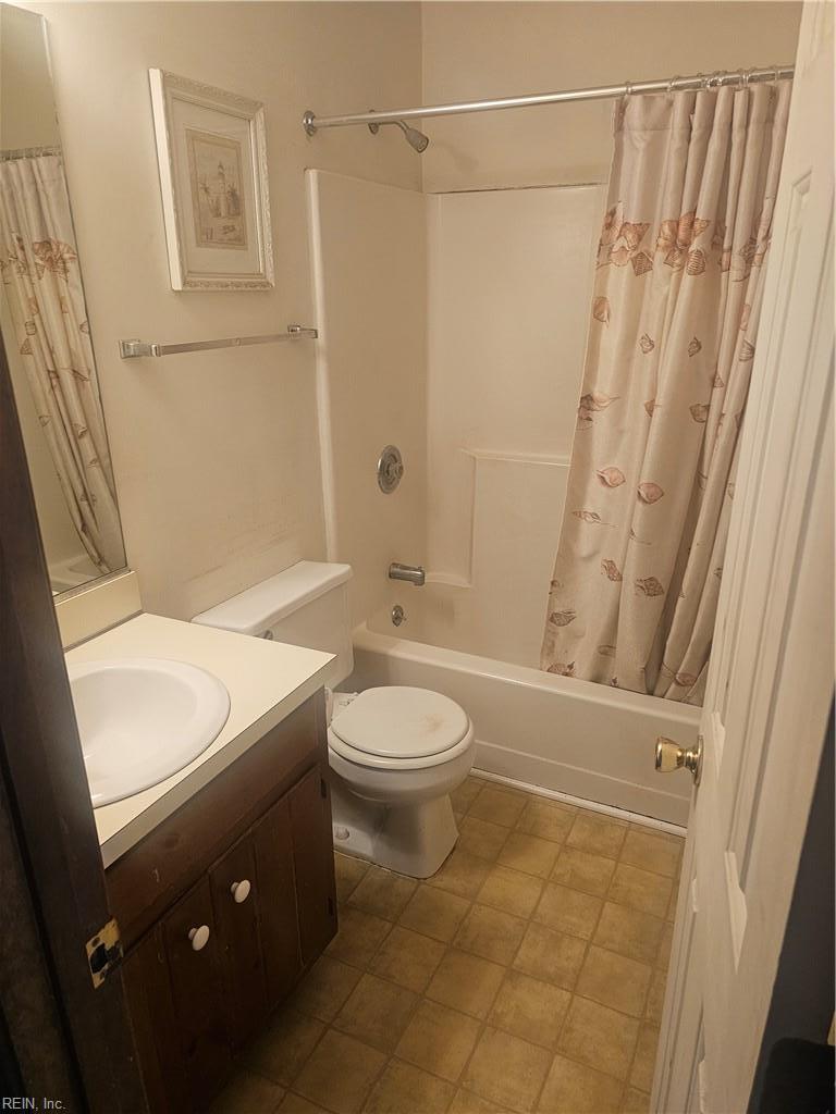41 Crestwood Drive Newport News VA 23601