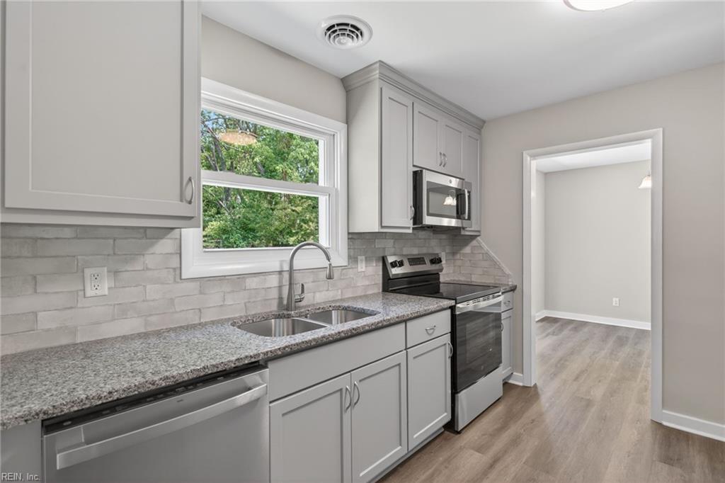 514 Brentwood Drive Newport News VA 23601