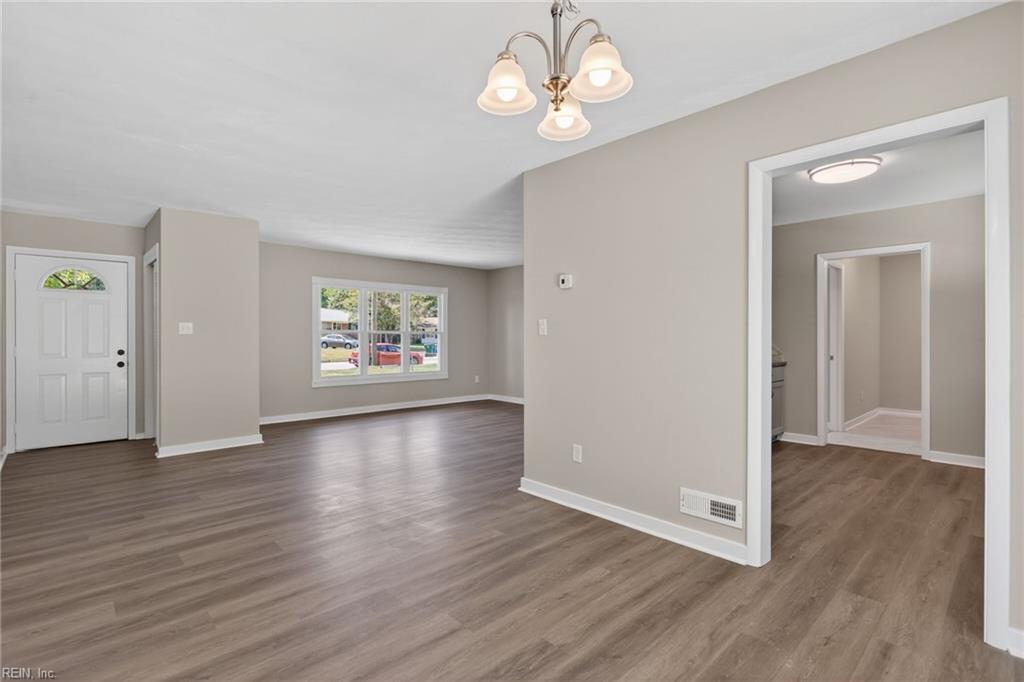 514 Brentwood Drive Newport News VA 23601