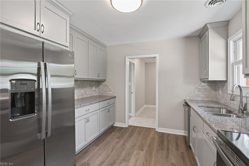 514 Brentwood Drive Newport News VA 23601