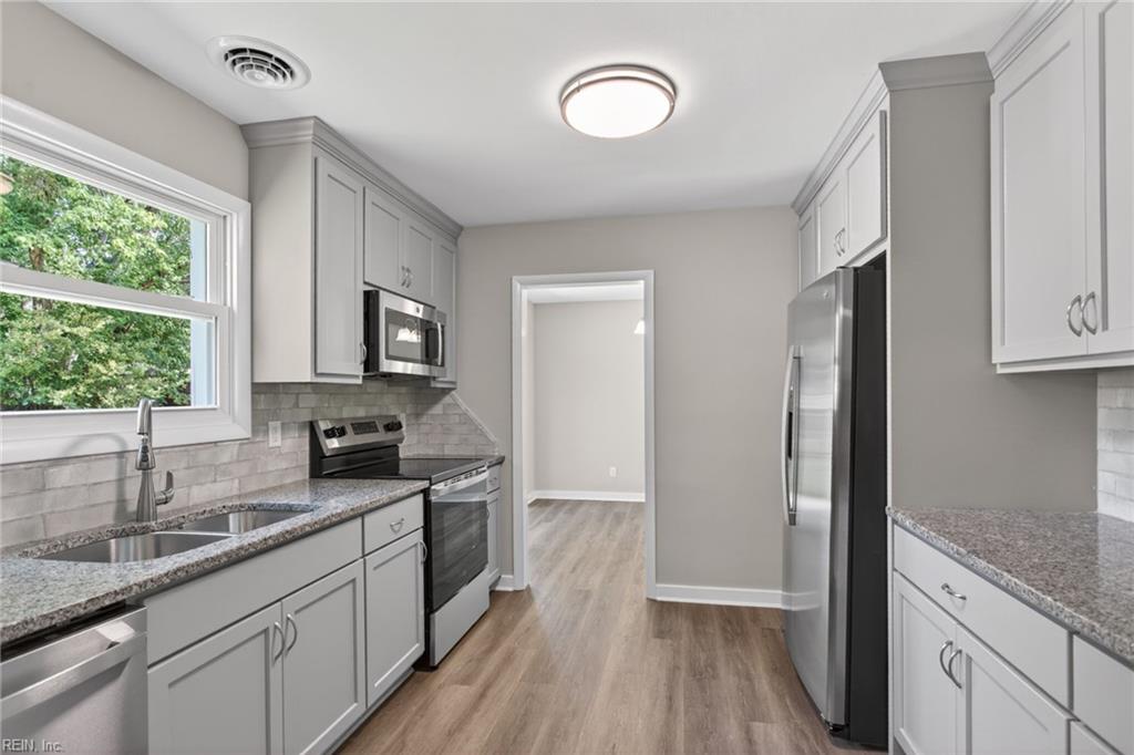 514 Brentwood Drive Newport News VA 23601