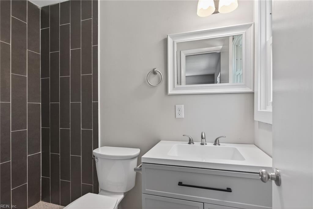 514 Brentwood Drive Newport News VA 23601