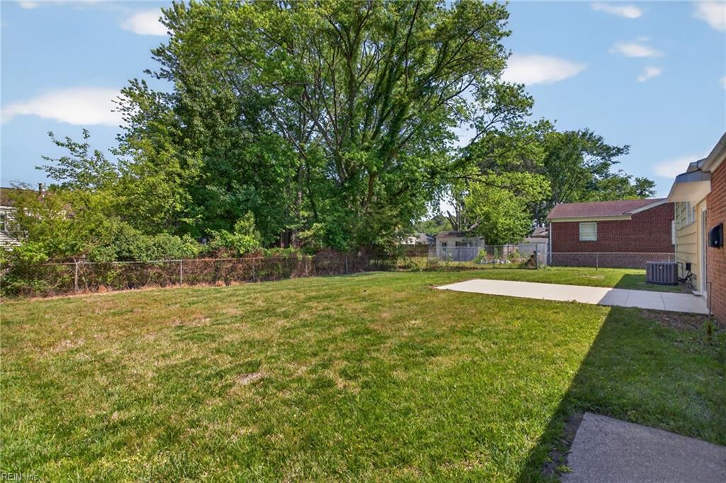 514 Brentwood Drive Newport News VA 23601
