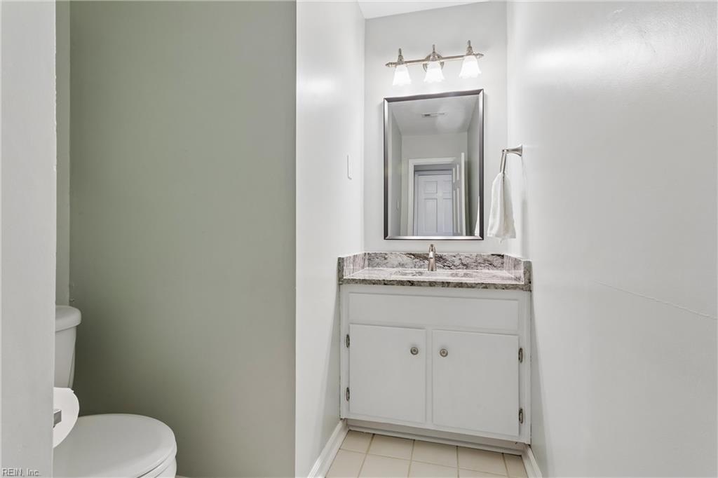 100 Camelot Crescent Yorktown VA 23693