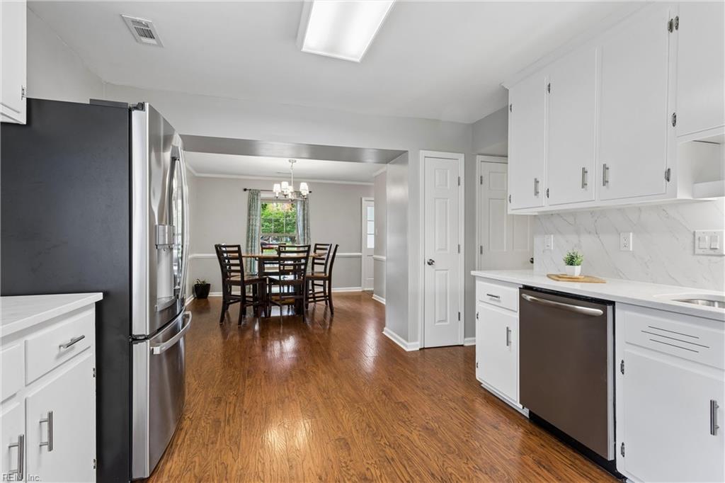 100 Camelot Crescent Yorktown VA 23693