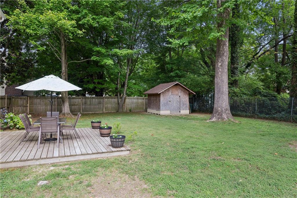 100 Camelot Crescent Yorktown VA 23693