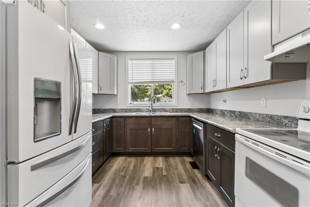 317 Browns Lane Yorktown VA 23690