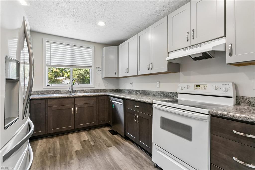 317 Browns Lane Yorktown VA 23690