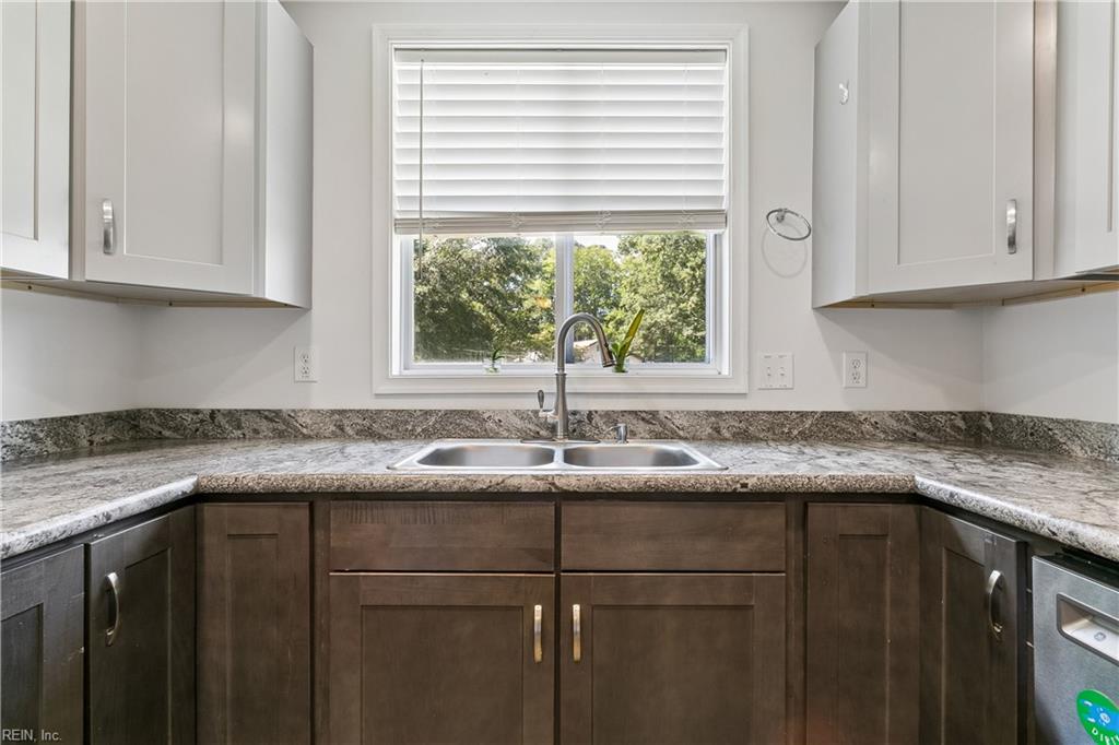 317 Browns Lane Yorktown VA 23690