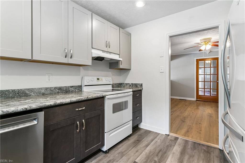317 Browns Lane Yorktown VA 23690