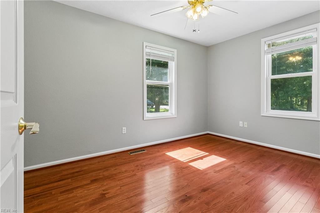 317 Browns Lane Yorktown VA 23690
