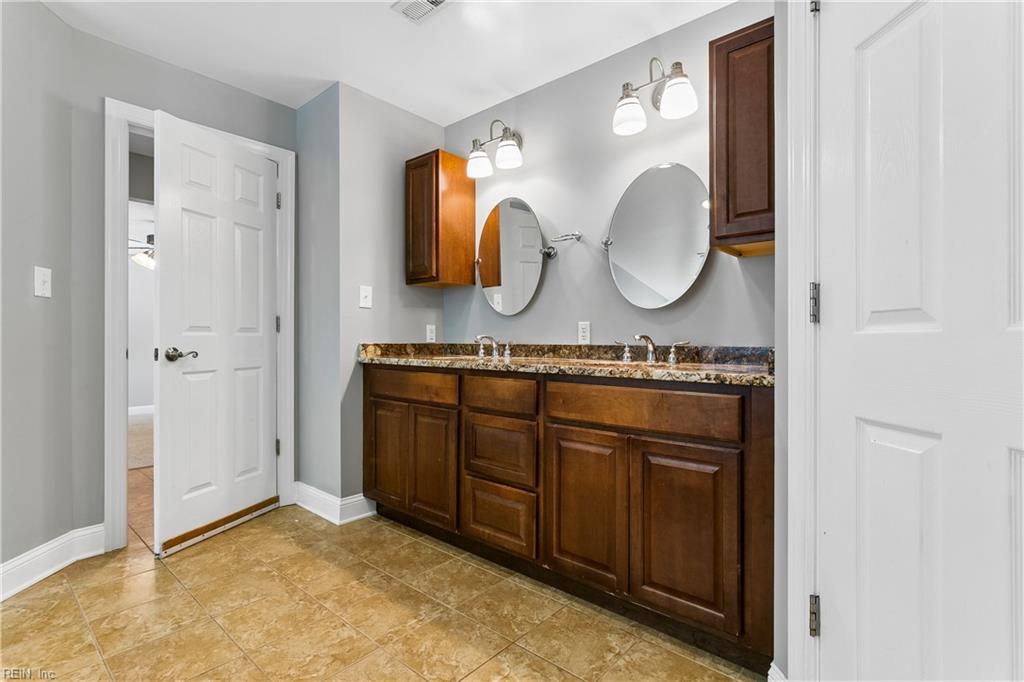 317 Browns Lane Yorktown VA 23690