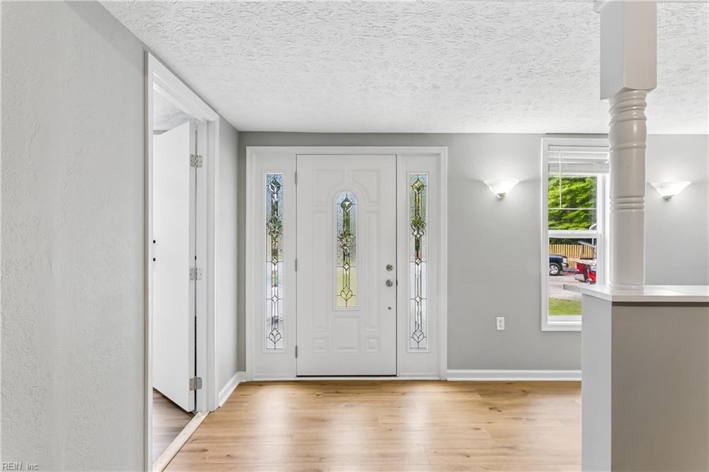 317 Browns Lane Yorktown VA 23690