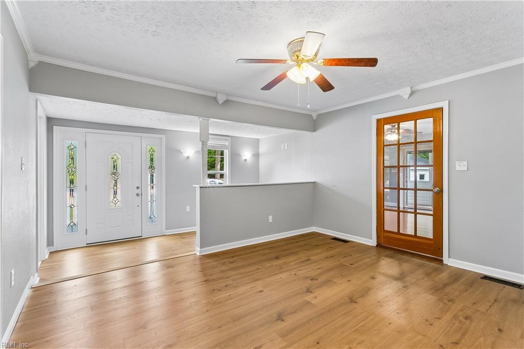 317 Browns Lane Yorktown VA 23690