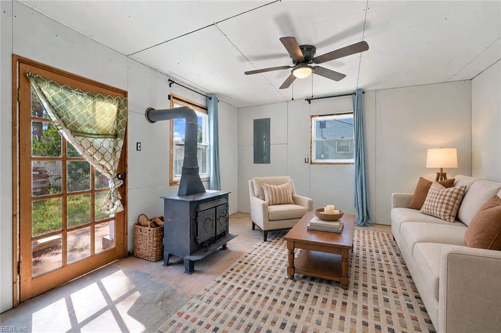 3928 Old Concord Road Gloucester VA 23061