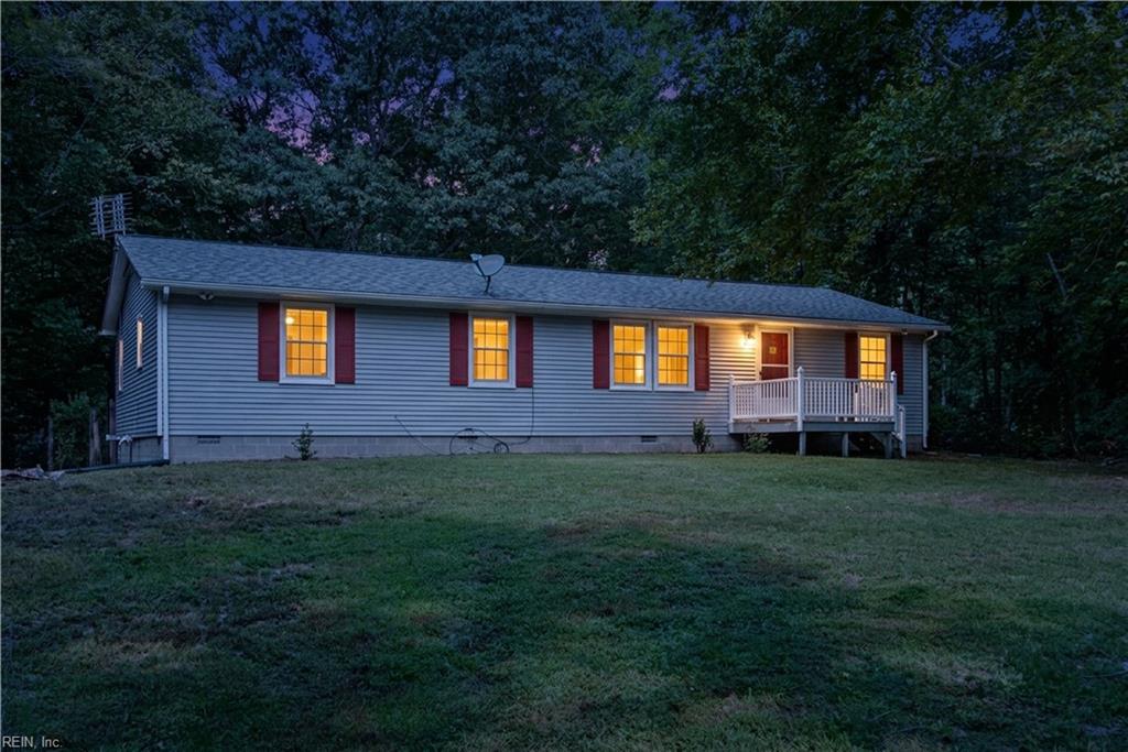 8960 Norseman Lane Gloucester VA 23061
