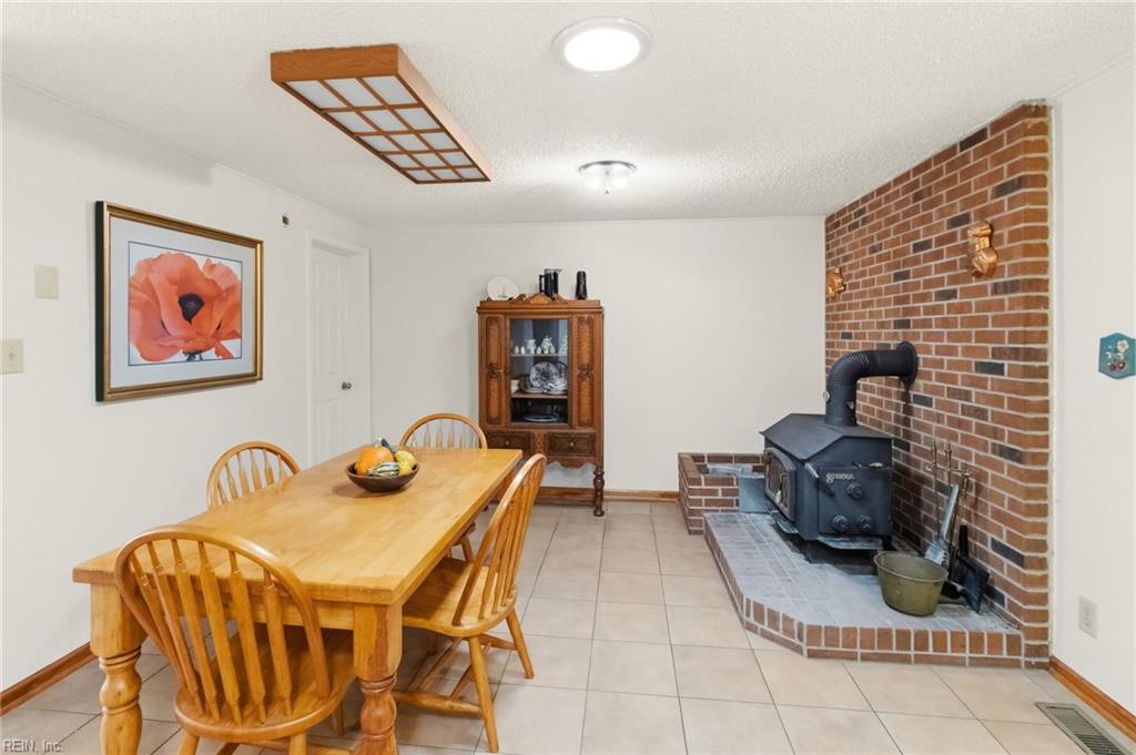 8960 Norseman Lane Gloucester VA 23061