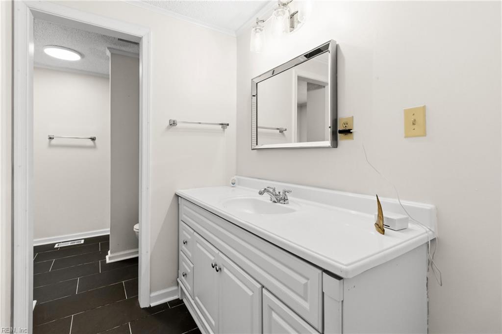 8960 Norseman Lane Gloucester VA 23061