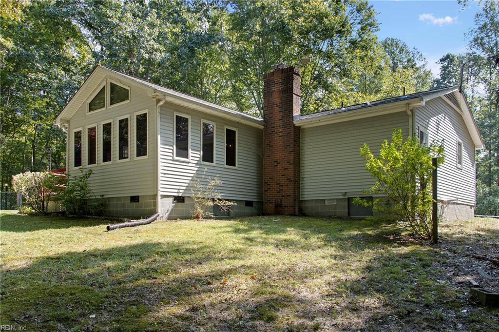 8960 Norseman Lane Gloucester VA 23061