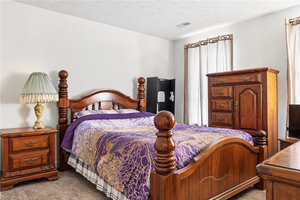 201 W Wedgwood Drive Yorktown VA 23693