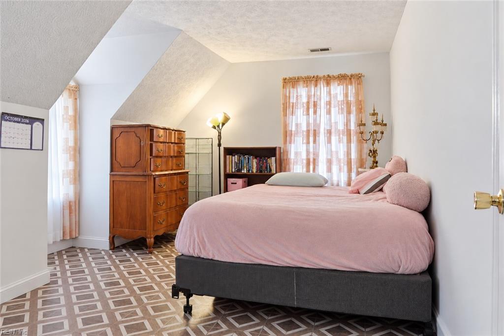 201 W Wedgwood Drive Yorktown VA 23693