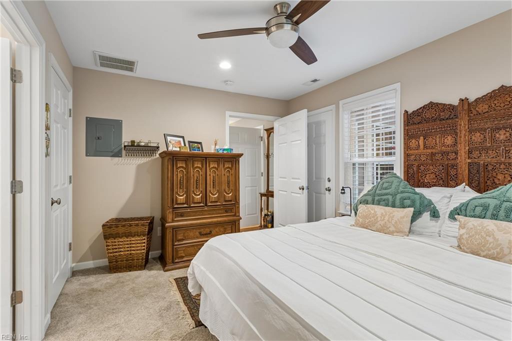 709 Robin Hood Drive Yorktown VA 23693