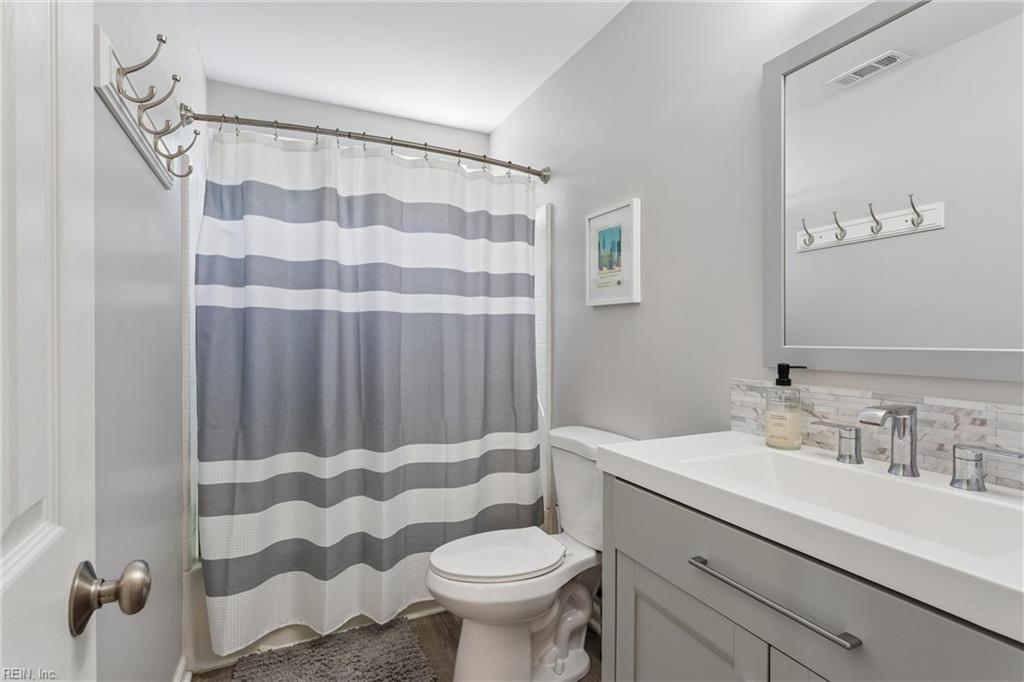 709 Robin Hood Drive Yorktown VA 23693
