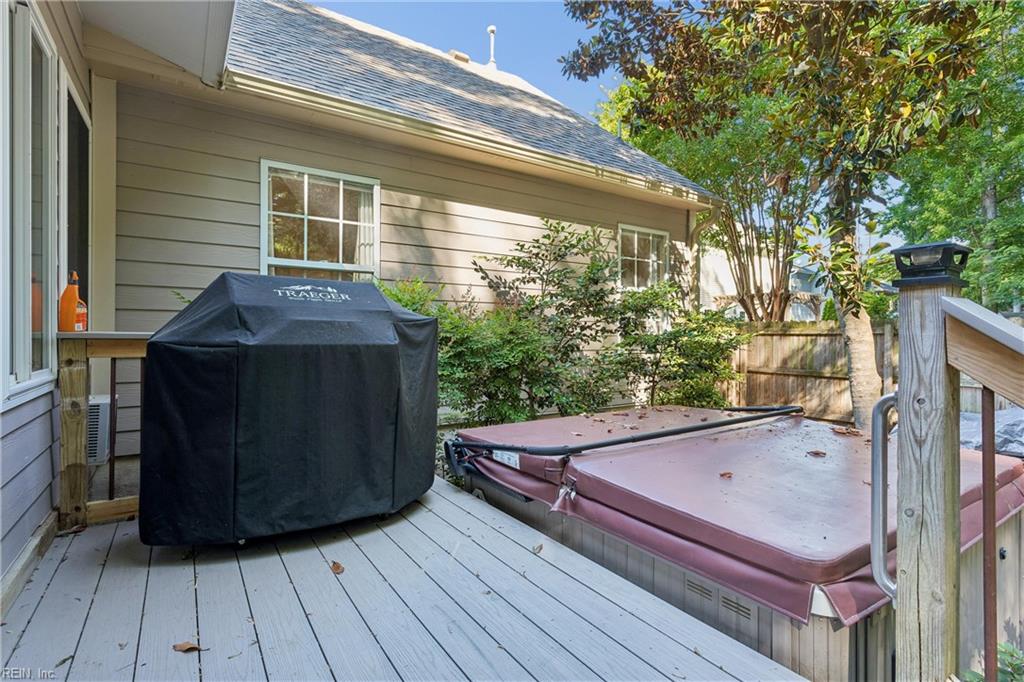 709 Robin Hood Drive Yorktown VA 23693