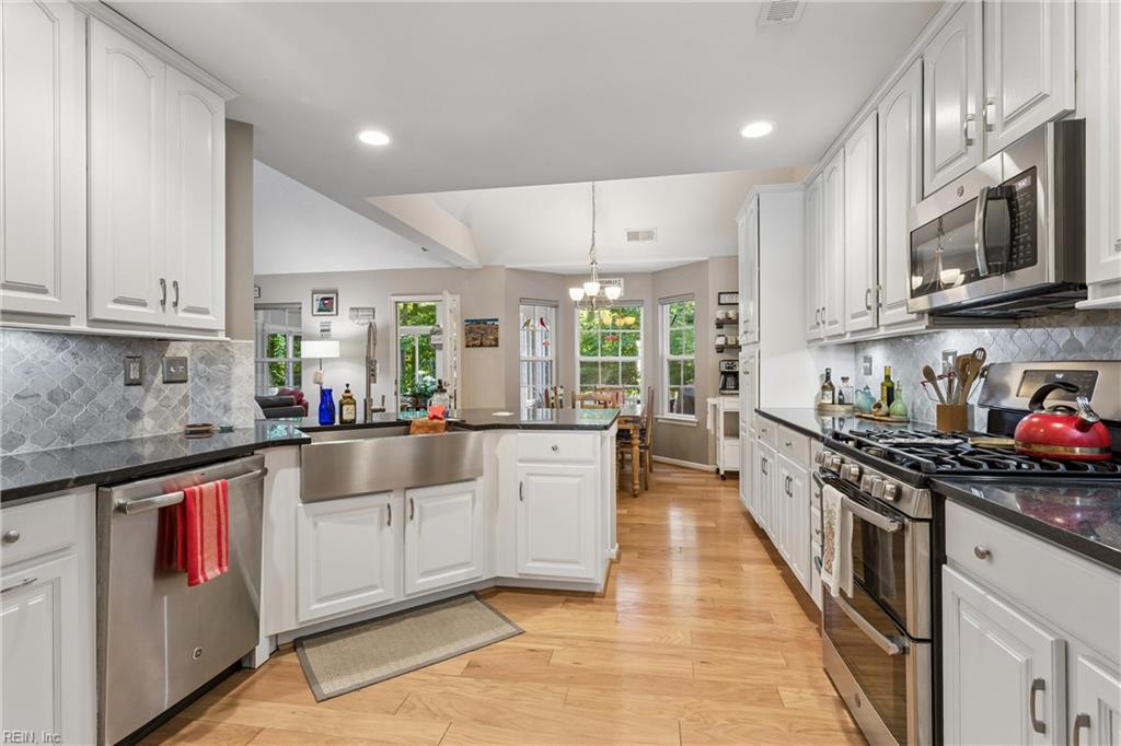 709 Robin Hood Drive Yorktown VA 23693