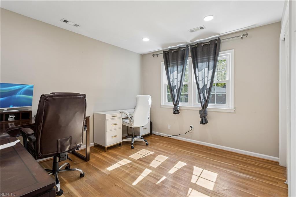 101 Azalea Drive Yorktown VA 23692