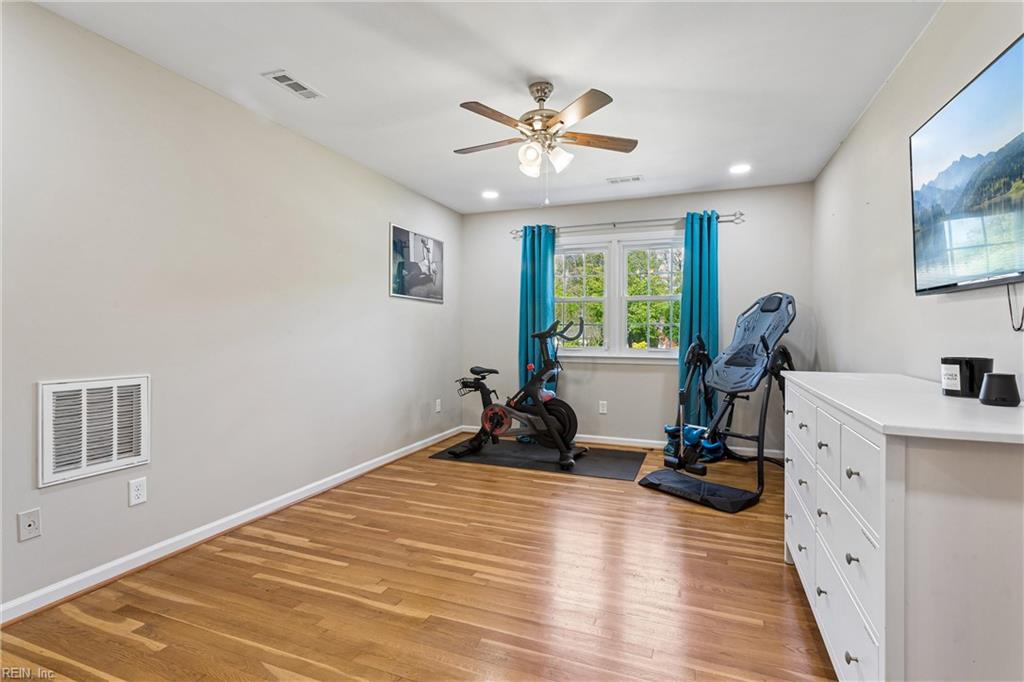 101 Azalea Drive Yorktown VA 23692
