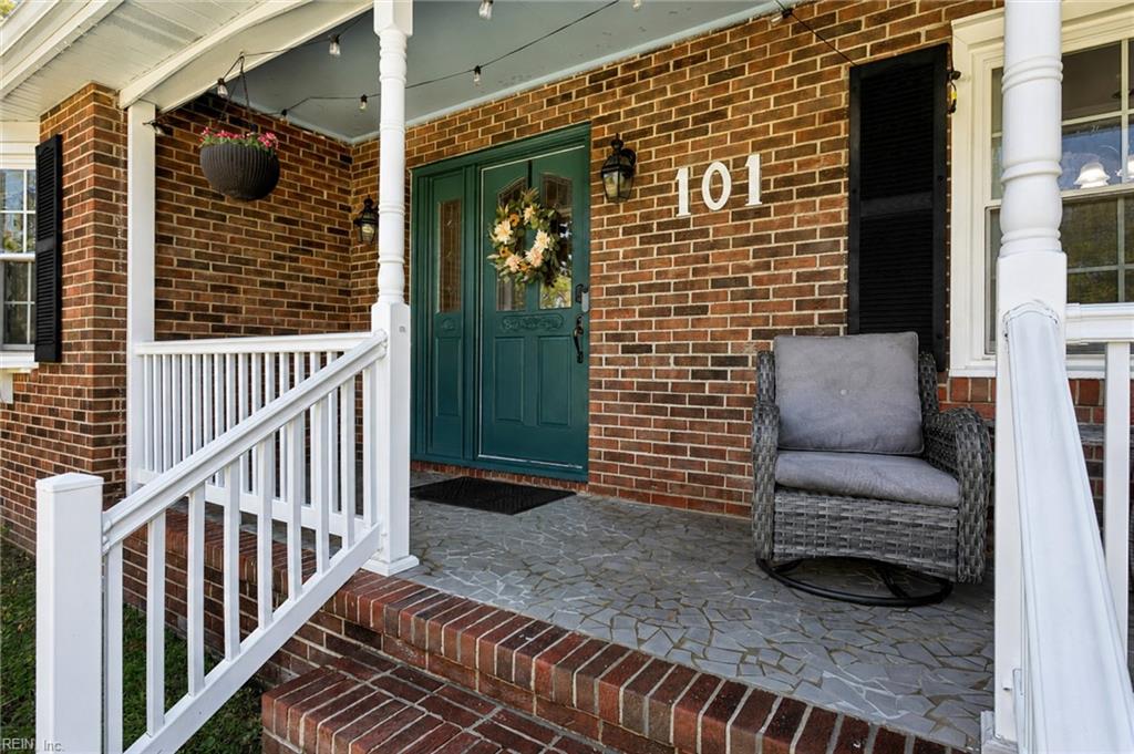 101 Azalea Drive Yorktown VA 23692
