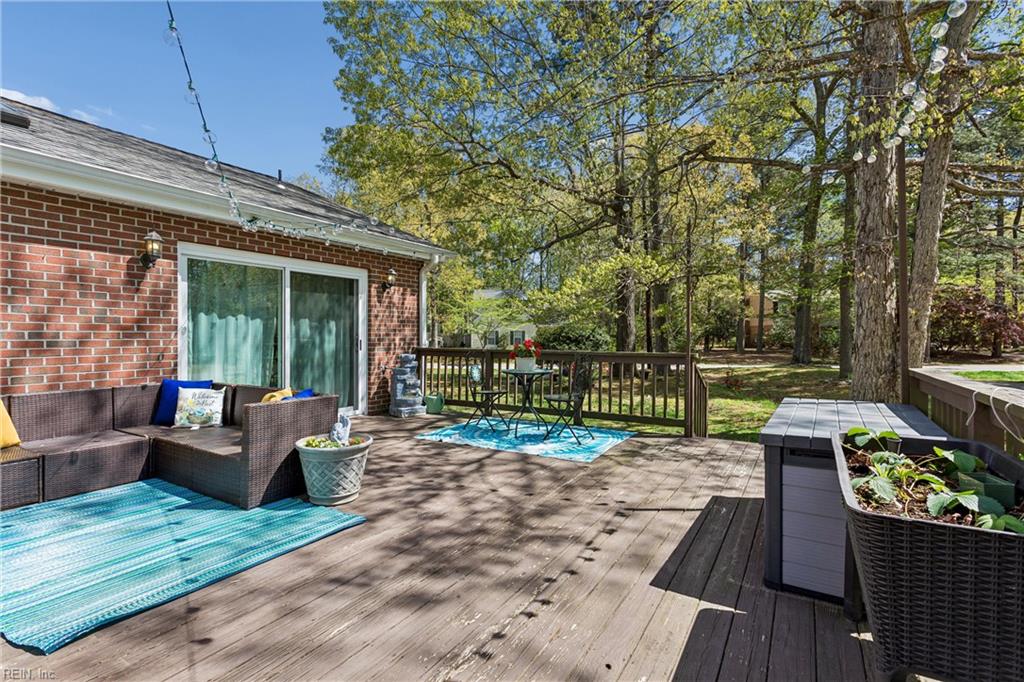 101 Azalea Drive Yorktown VA 23692