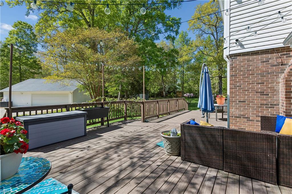 101 Azalea Drive Yorktown VA 23692