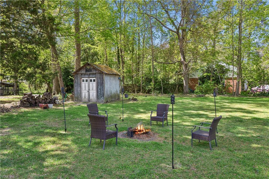 101 Azalea Drive Yorktown VA 23692
