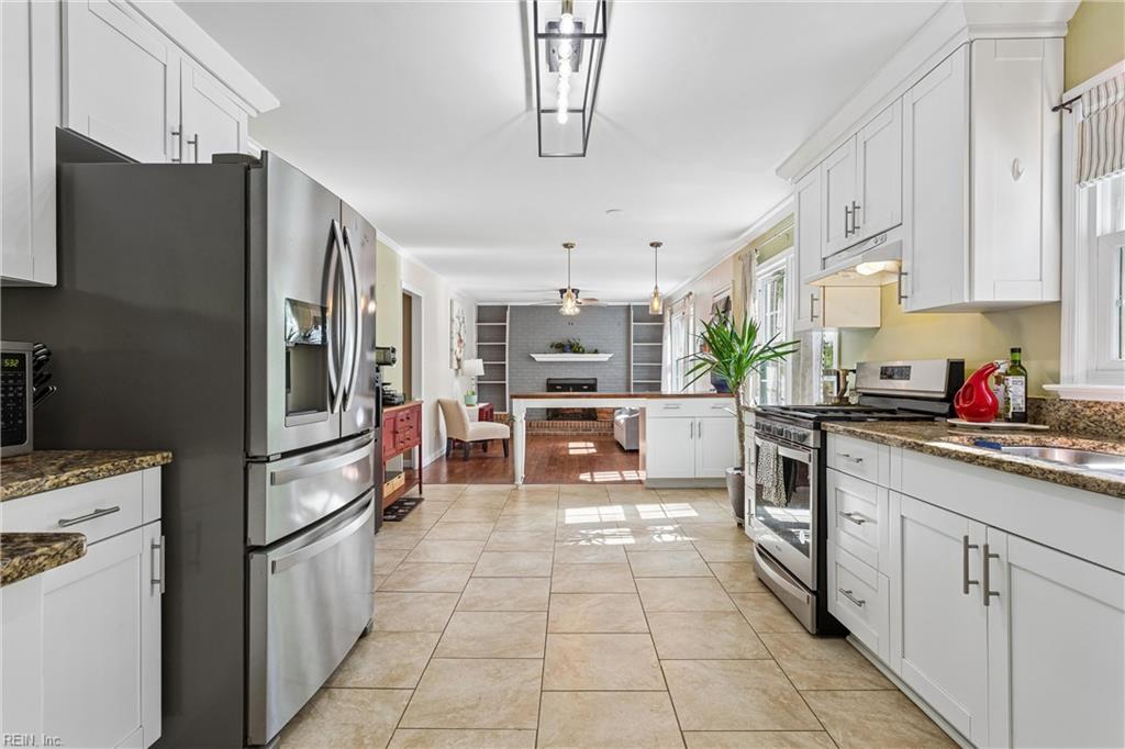 101 Azalea Drive Yorktown VA 23692