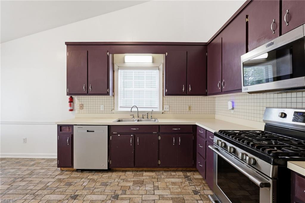 932 Lowry Place Newport News VA 23608